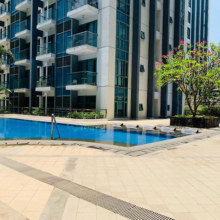 One Palm Tree Villas Condominium - Studio Room With Balcony - Across Terminal 3 마닐라 외부 사진