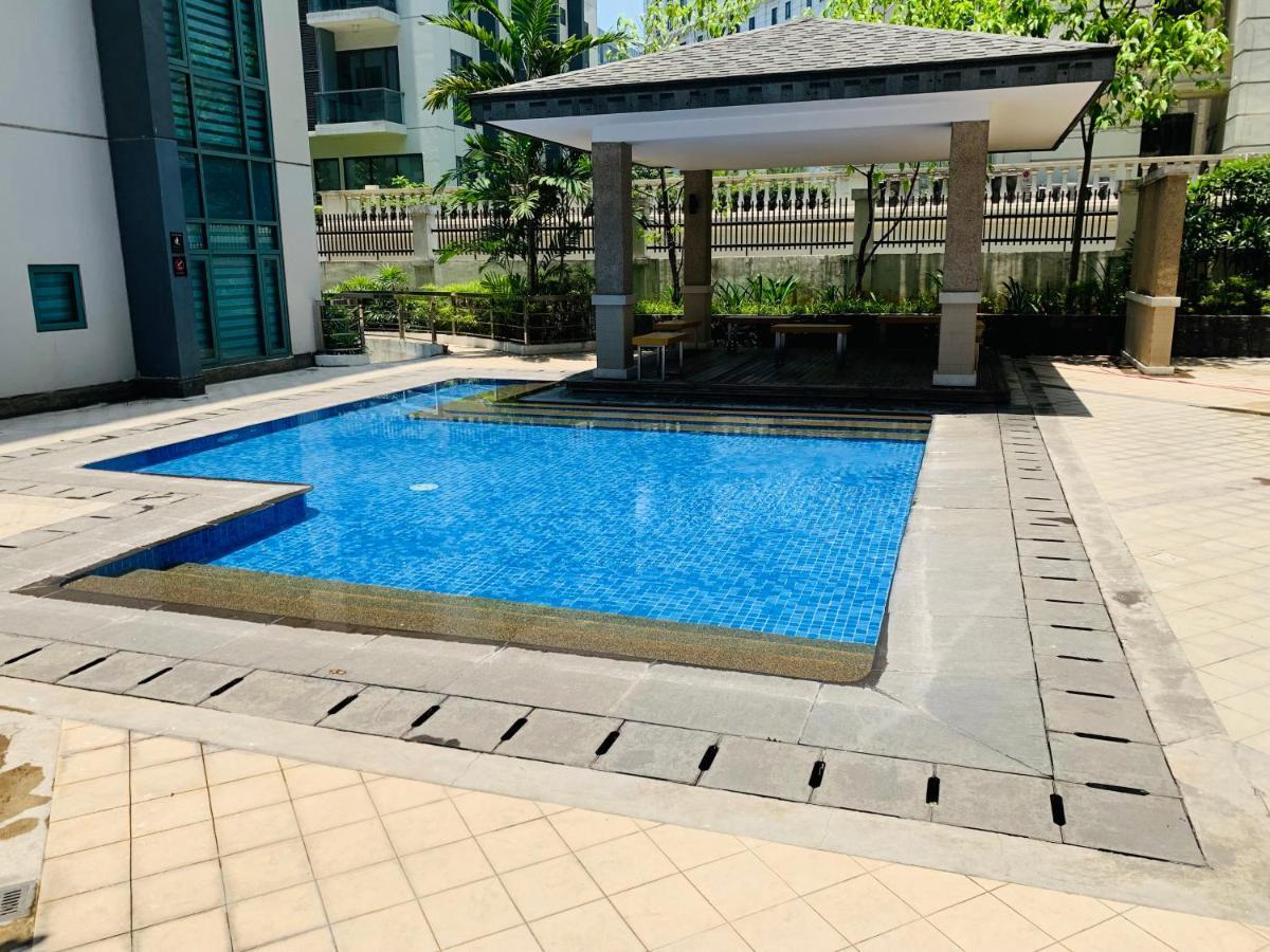 One Palm Tree Villas Condominium - Studio Room With Balcony - Across Terminal 3 마닐라 외부 사진