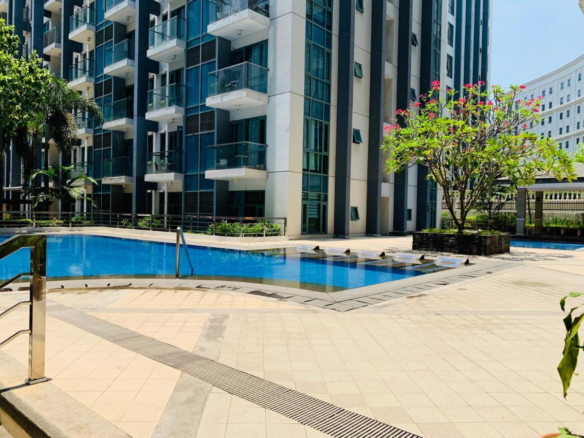 One Palm Tree Villas Condominium - Studio Room With Balcony - Across Terminal 3 마닐라 외부 사진